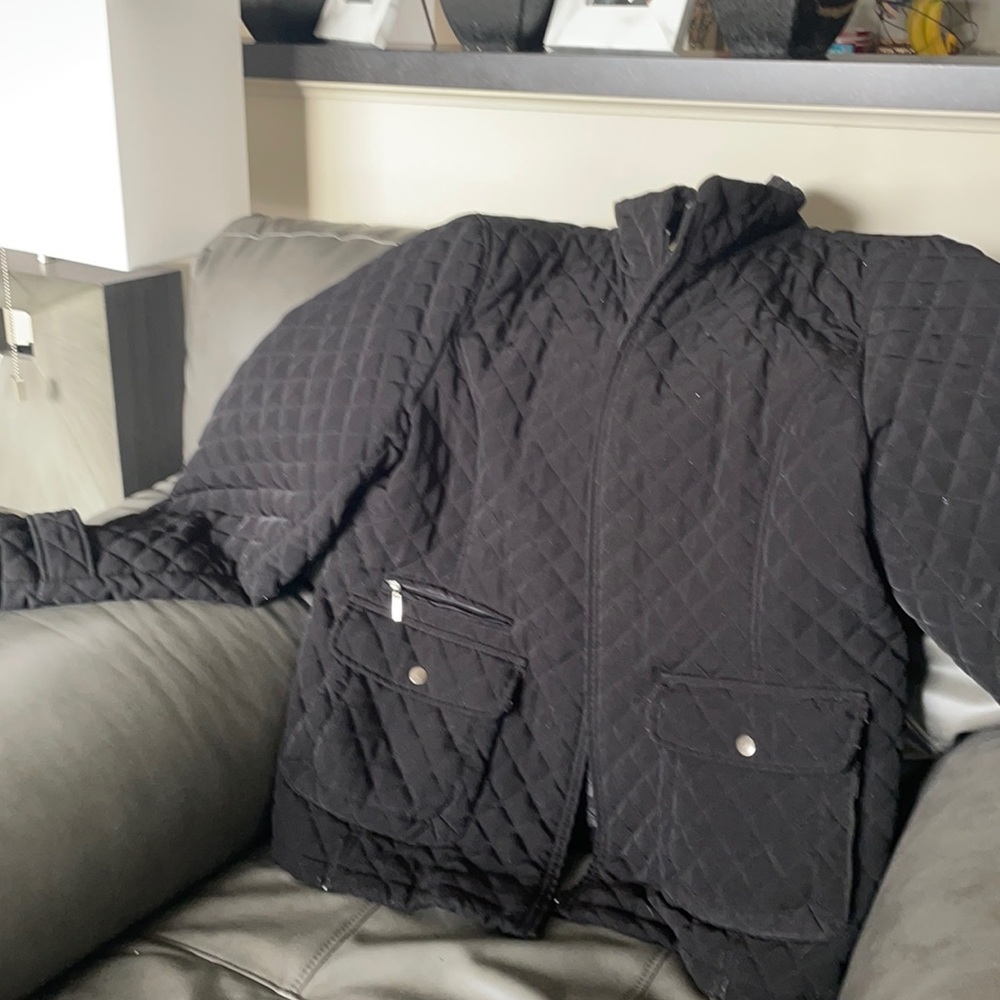 Black quilted jacket silver zipper pockets athletes honestly